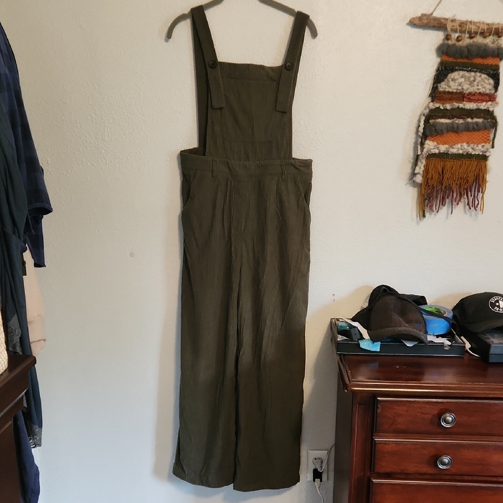 Cider Green Jumpsuit with Chic Design